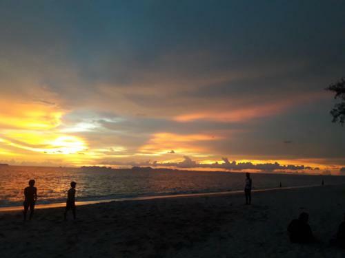 Hostal Bluesky Beach Bungalows