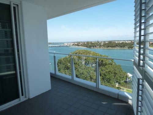 Luxury Apartment Overlooking Mandurah