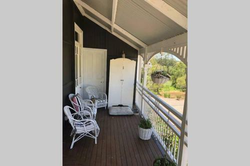 Maleny Country House - Queenslander On Acreage