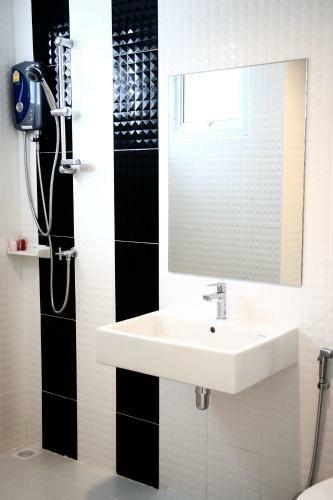 Hotel H12, The Stylish Apartment