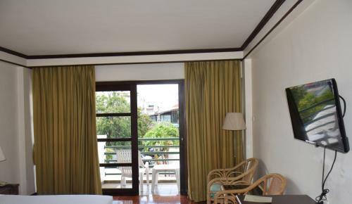 Puangpen Villa Hotel