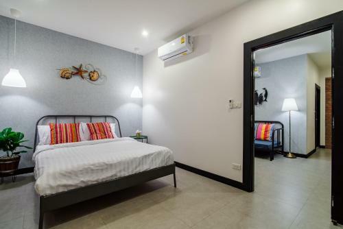 Seatown Huahin Poolvilla