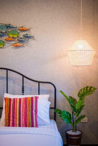 Seatown Huahin Poolvilla