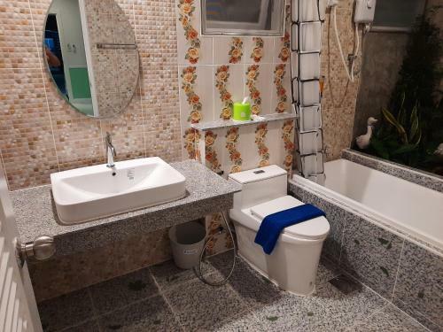 Hotel Fancy Carp Resort Hua-hin