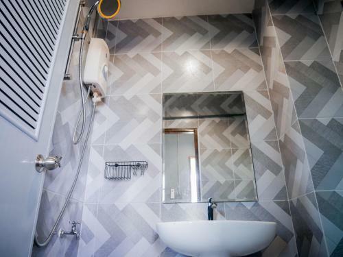 Varietyd-dayhostel Huahin