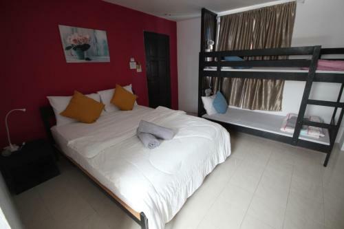 Hostal Hua Hin Paradise Guesthouse