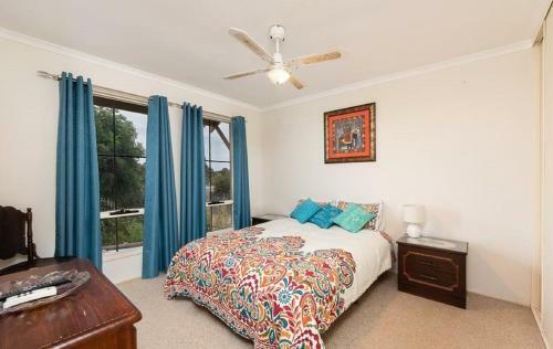 Unwind At Milang Lakefront Retreat
