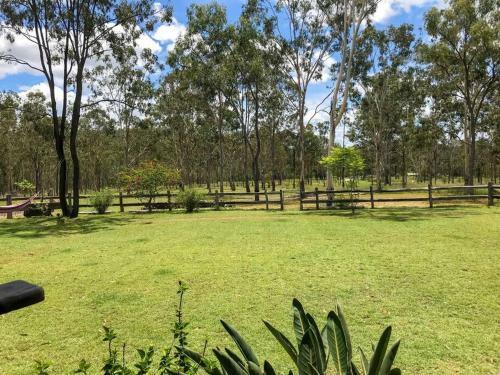 Saddleback Country Cabins. Near Gin Gin