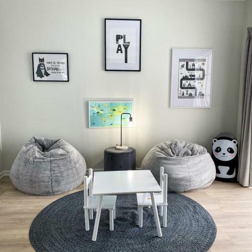Wattletree House - Kmw Holiday Homes