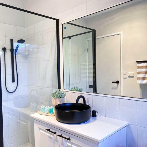 Wattletree House - Kmw Holiday Homes