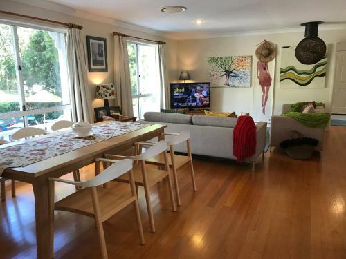 Hostal Villa Alessandra Rooms & Restaurant