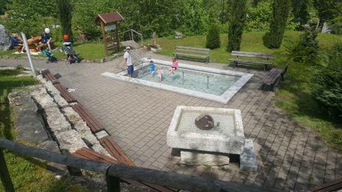 Campingh�tte Im Sporterlebnispark Allmersbach Im Tal