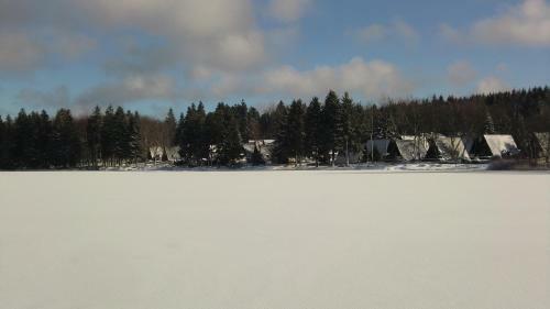 Hotel Holiday Park- Nurdach