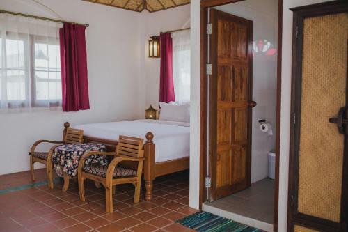 Mammoth Art Studio Pool Villa In Old City