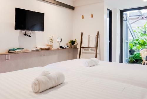 Bed & Breakfast 18 In Town Homestay