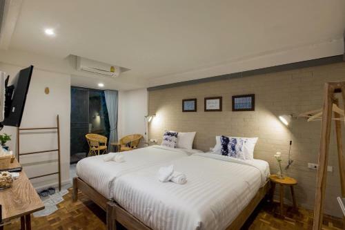 Bed & Breakfast 18 In Town Homestay