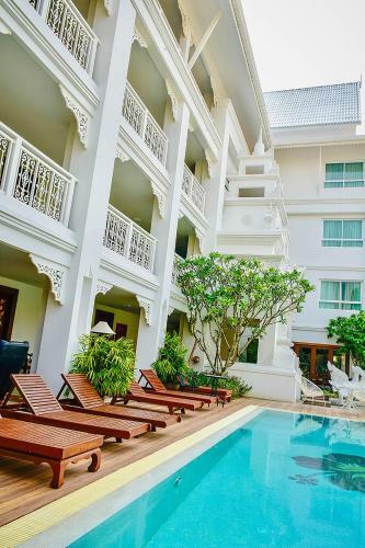 White Boutique Hotel And Spa