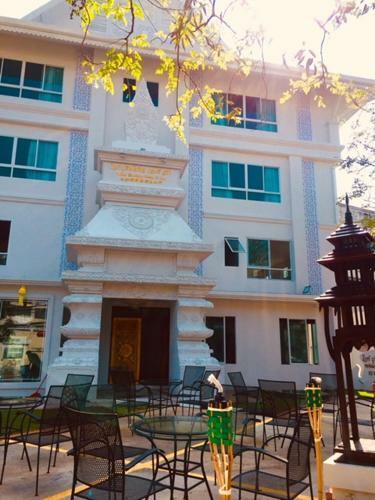 White Boutique Hotel And Spa
