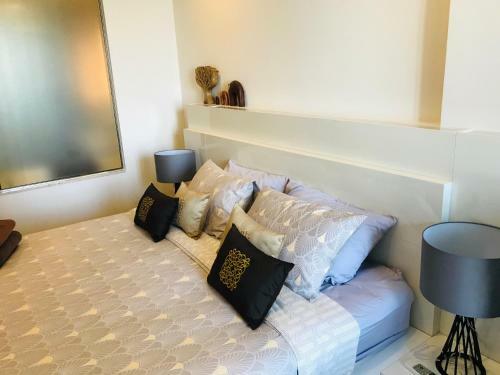 Apartamentos Astra Suites Central