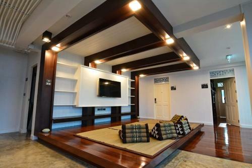 Hotel Lana Beds & Space