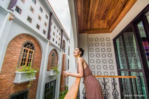 Lanna Oriental Hotel - Sha Extra Plus