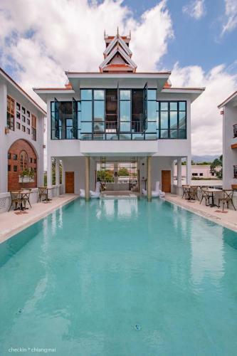 Lanna Oriental Hotel - Sha Extra Plus