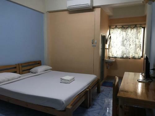 Hotel Apinya Court