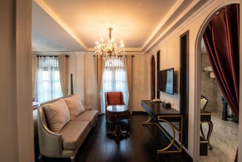 Nanta Glam Cm Hotel & Residences