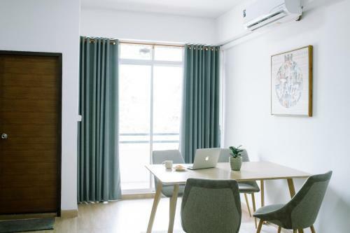 Hostal Like A Local