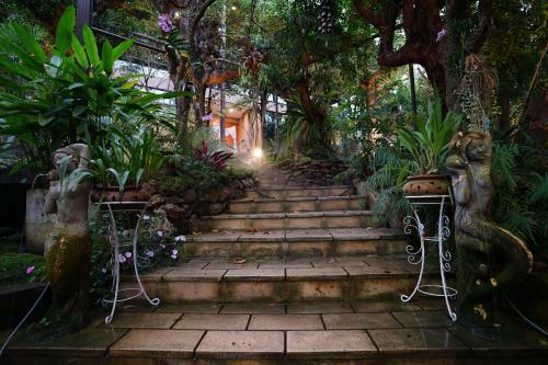Hotel Tree Scape Retreat Resort