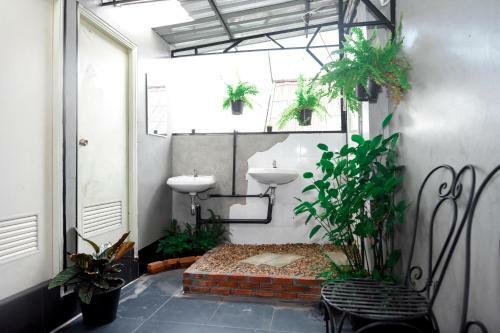 Kayan Hostel