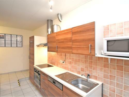 Spacious Apartment In Ober-waroldern With Sauna