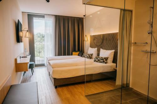 Loom Hotel & Skybar