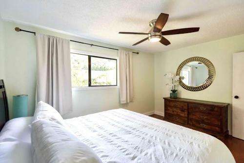 Lovely Home 10 Minutes To Downtown !!!