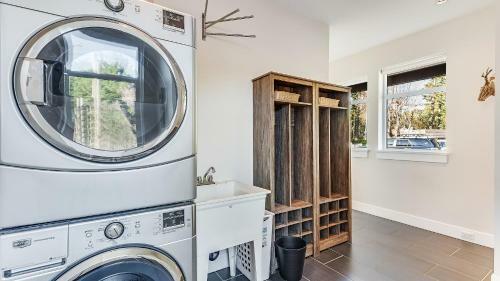 Country Retreat In Metchosin