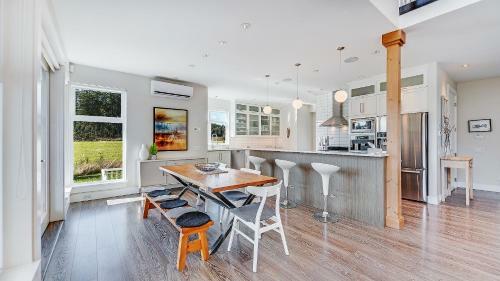 Country Retreat In Metchosin