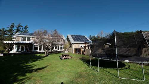 Country Retreat In Metchosin