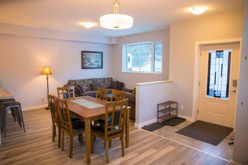 Apartamento Downtown Whitehorse 4 Bedrooms Deluxe Condo