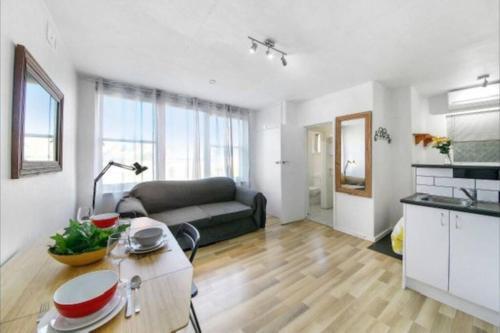 Apartamento Park St Walk To The Beach