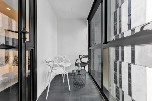 Eq Tower Modern Apartments At Melbourne Central