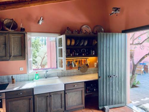 Roxanne's Olive Grove House