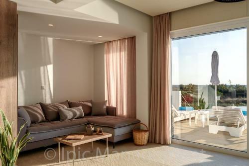 Seafront Villa Pelagia Superb New Listing2021