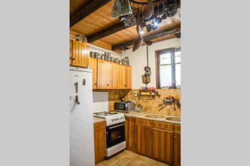 Villa Pontinos Old House