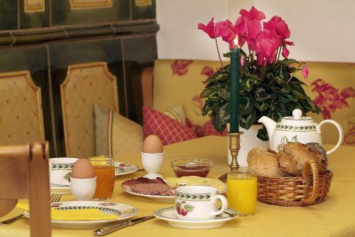 Hostal Hotel Gasthof J�gerhaus