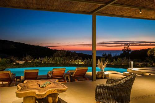 Zeus Exclusive Villas