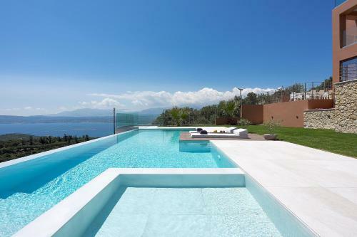 Villa Niolos II