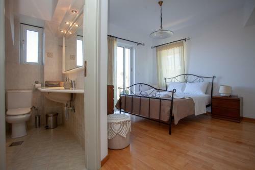 Villa Calma With Rooftop Jacuzzi
