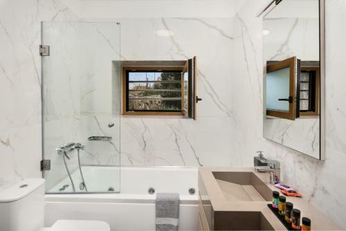 Villa Amar� Chania Luxury Residence