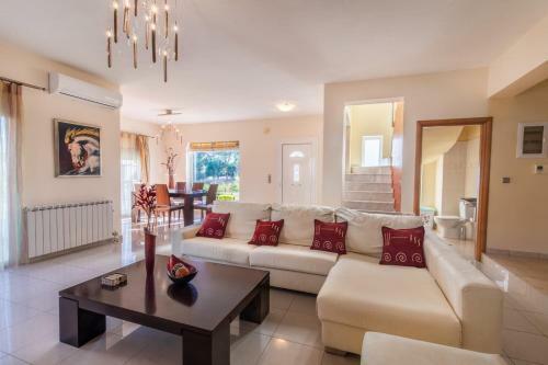 Rose Garden House