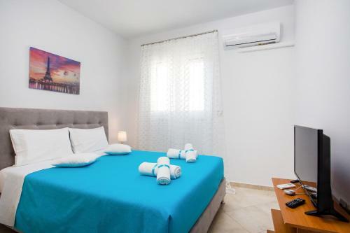 Fashionable Luxury Apartments